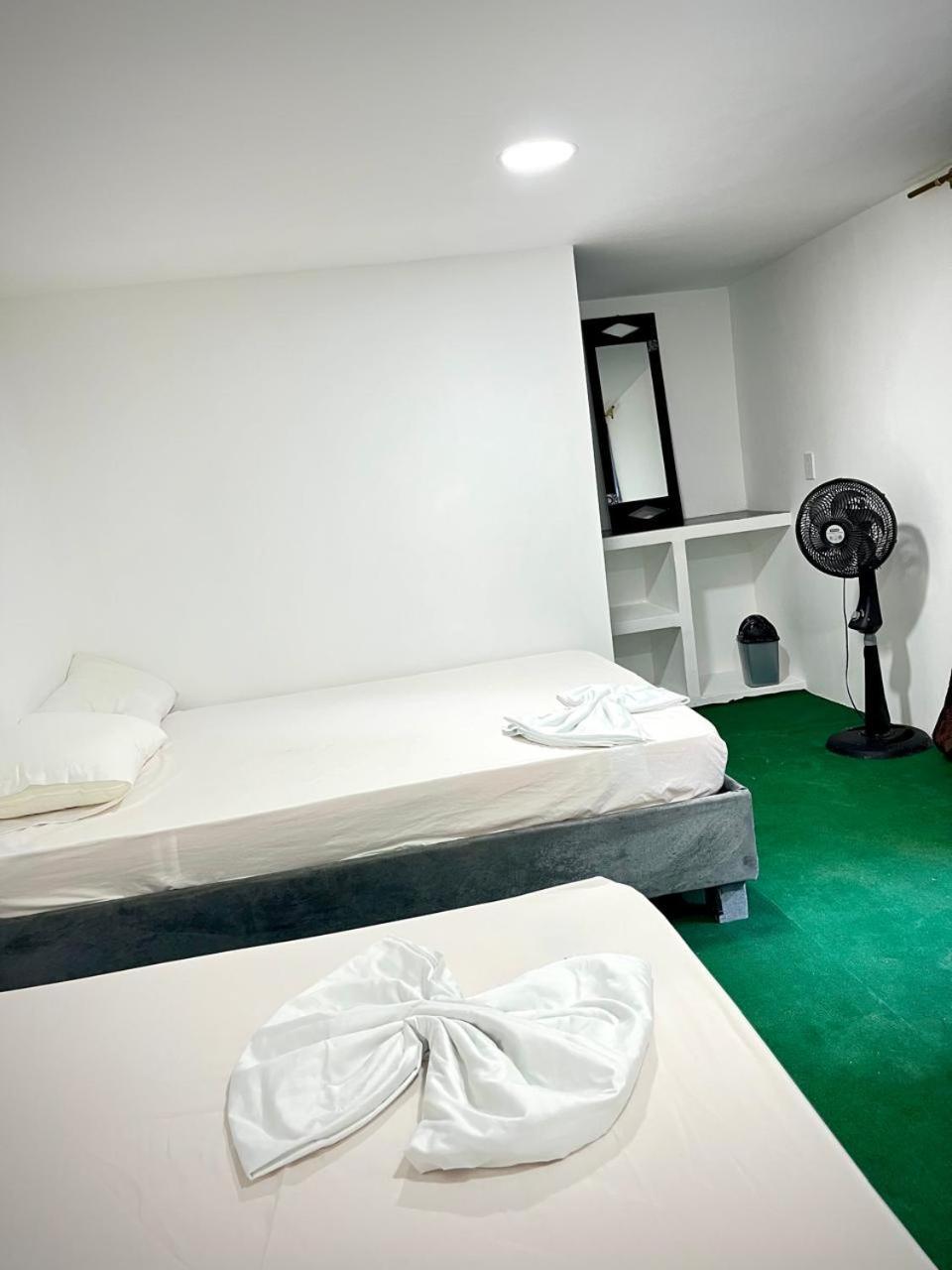 Mandala Beach Club Hotell Pendales Eksteriør bilde